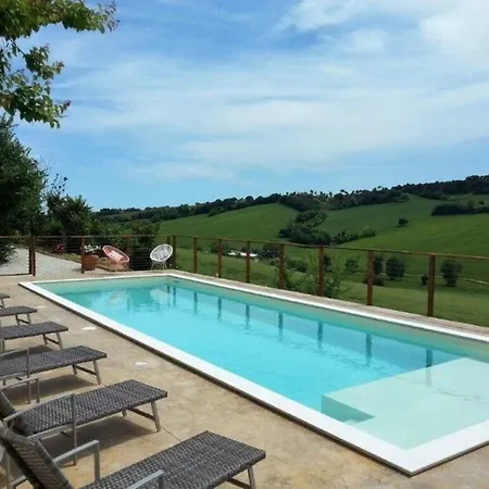 Ferienhaus Mit Privatpool Fuer 18 Personen Ca 500 Qm In Loreto, Adriakueste Italien Mittlere Italienische Adriakueste Vakantiehuis *